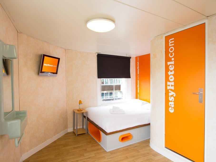 Easyhotel London Heathrow Hayes  Exterior foto